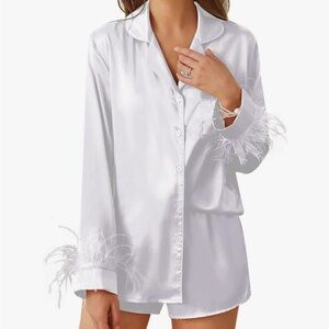 Bridal Pjs with fuzzy cuff